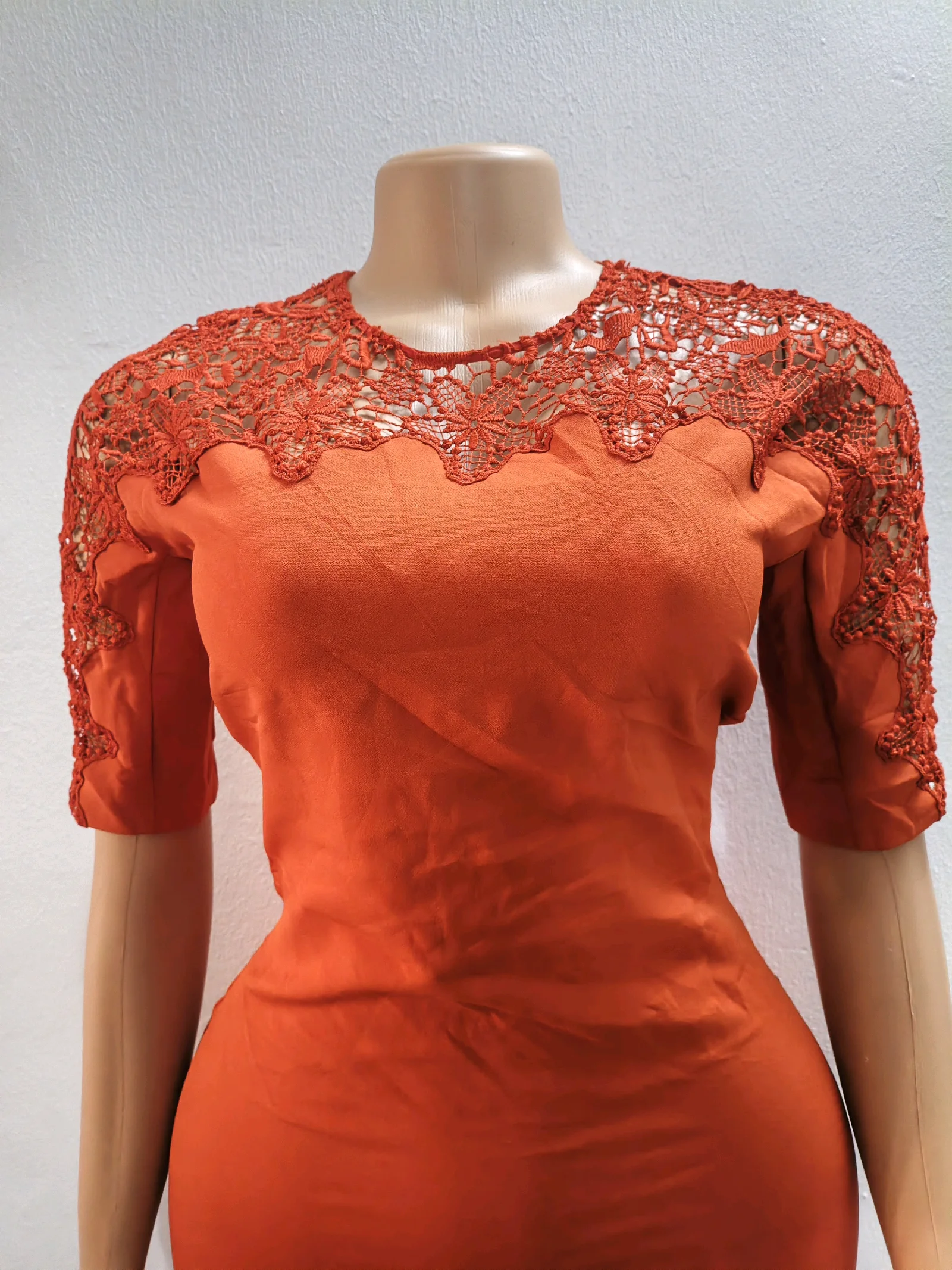 Zara Women Orange Lace Detail Bodycon Midi Dress media 2