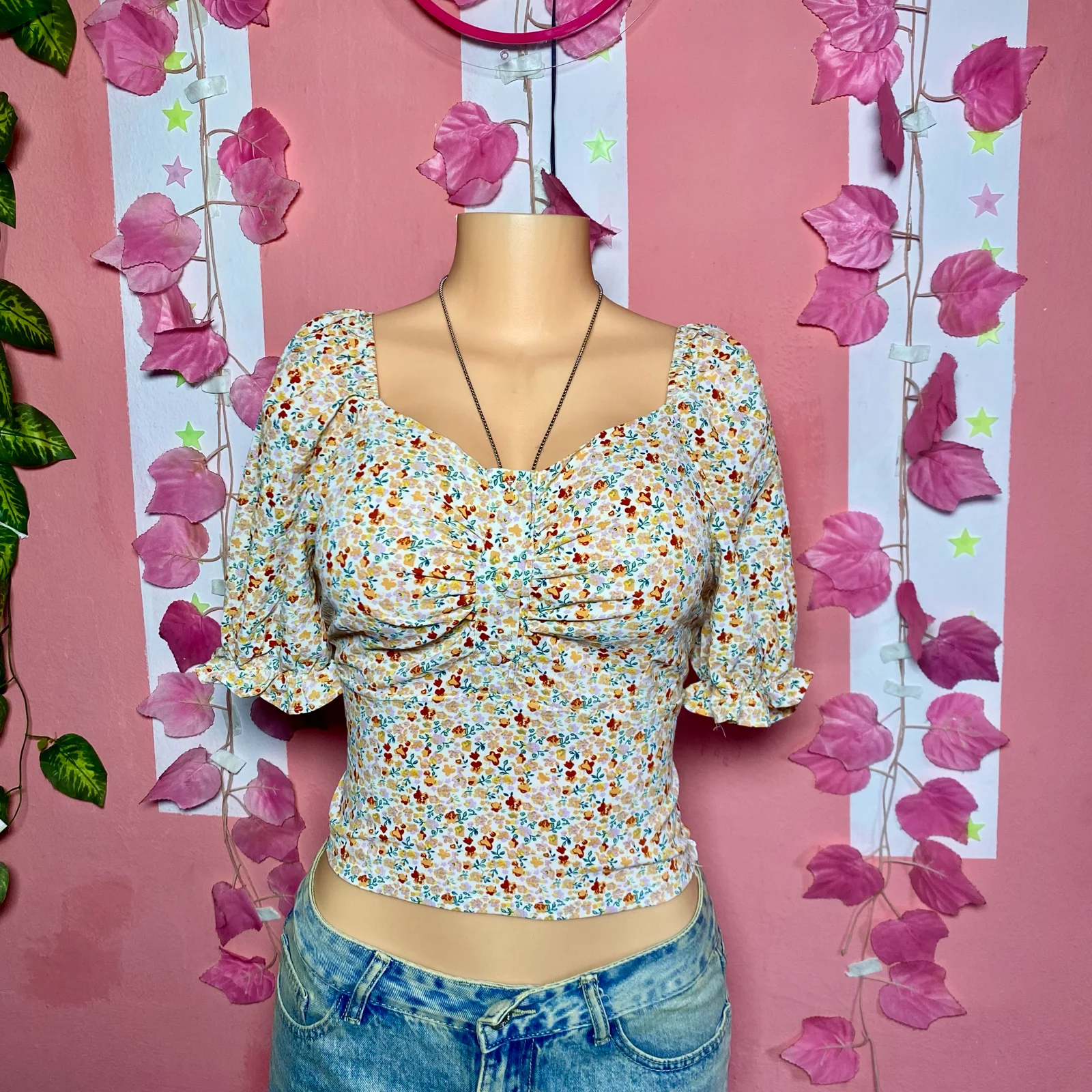 Floral Ruched Sweetheart Neck Crop Top