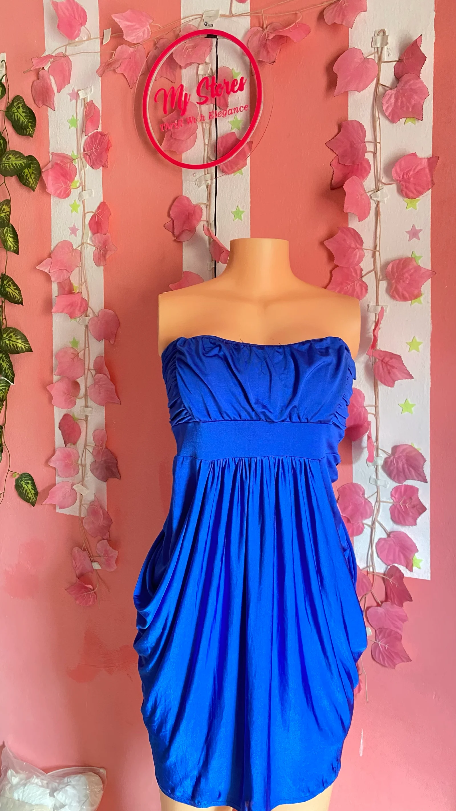 Elegant Blue Strapless Mini Dress