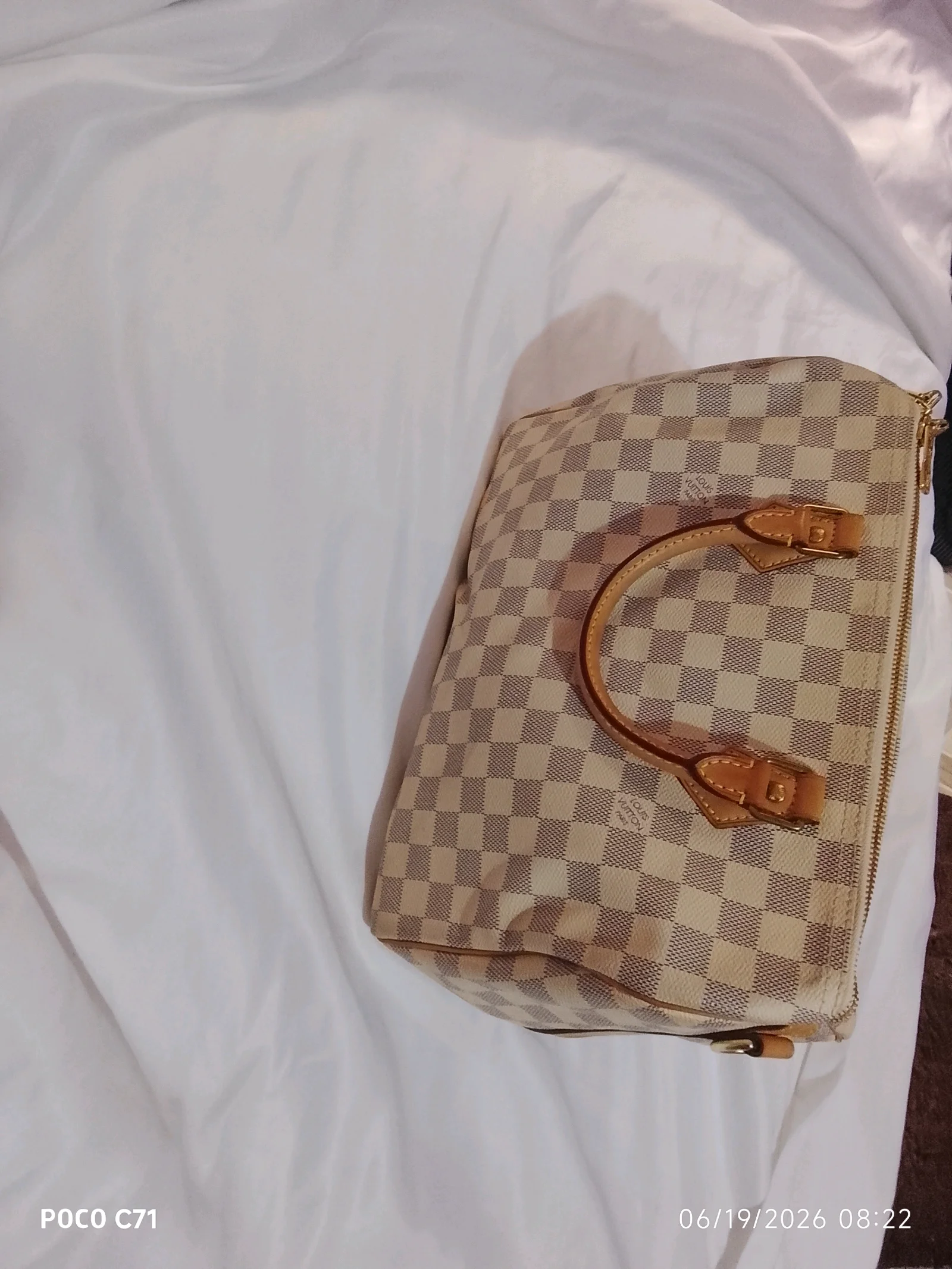 Louis Vuitton Damier Azur Speedy 30 Handbag media 3