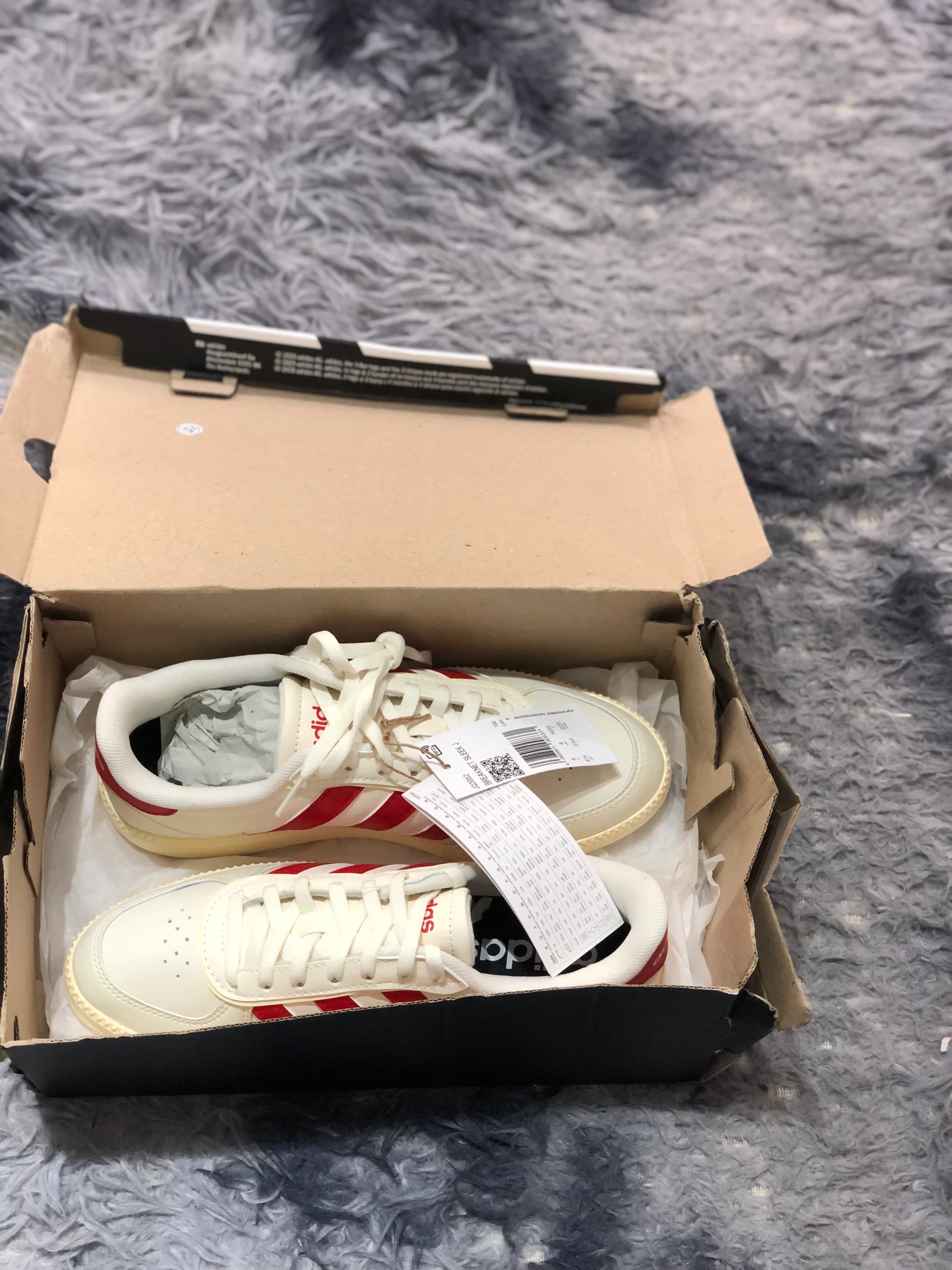 sneakers media 3