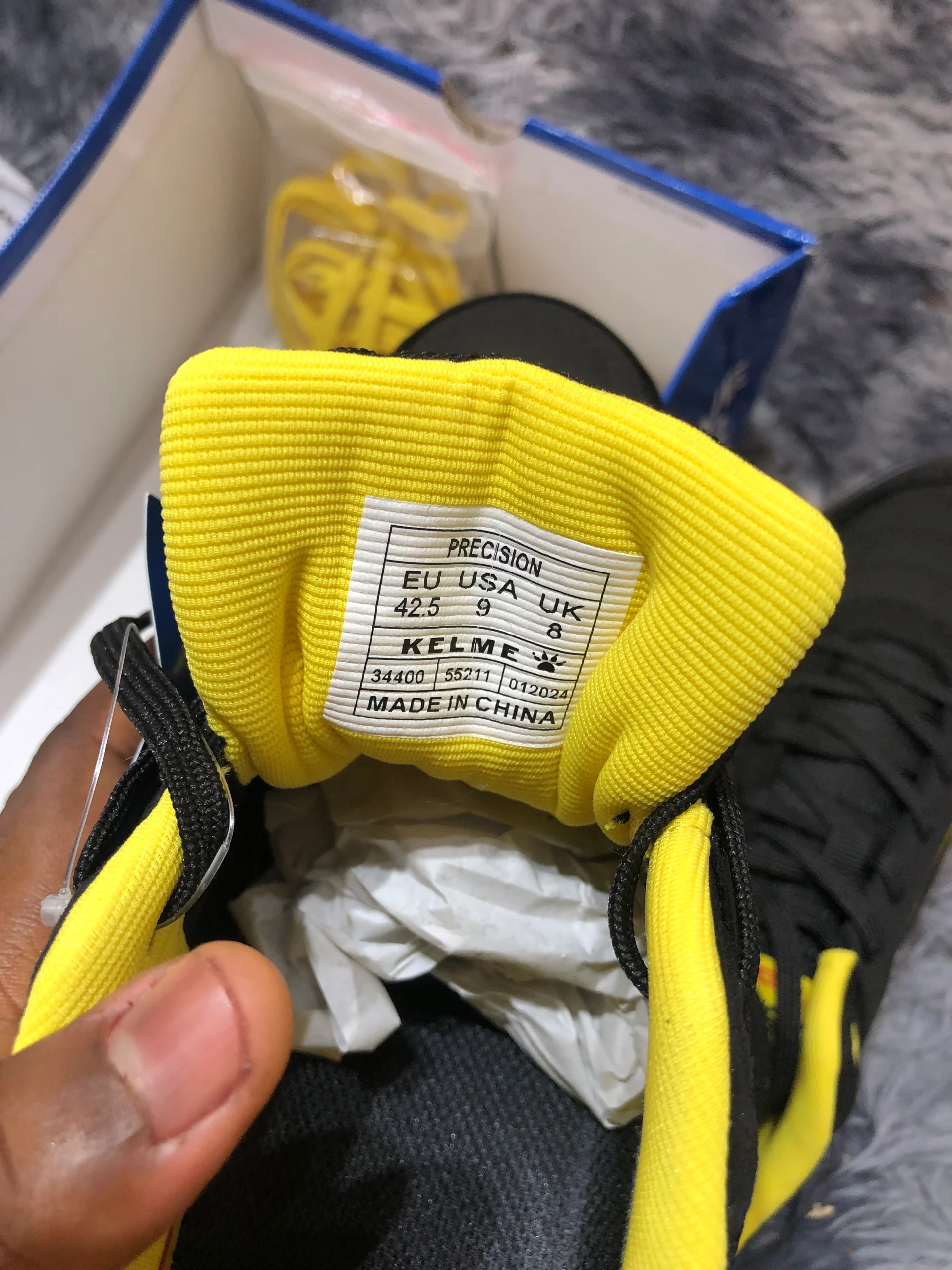 sneakers media 3