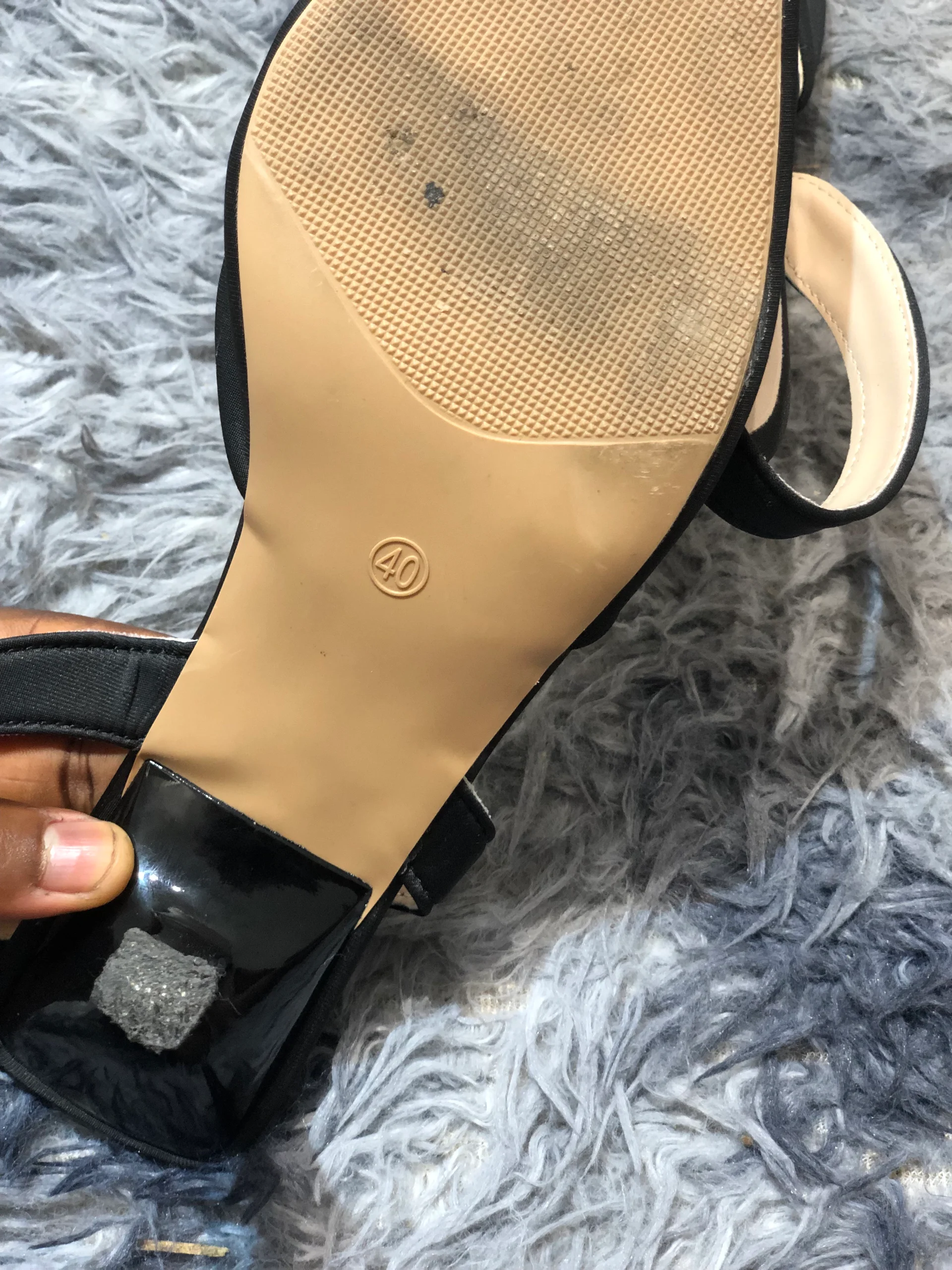 black half heel 🥰 media 3