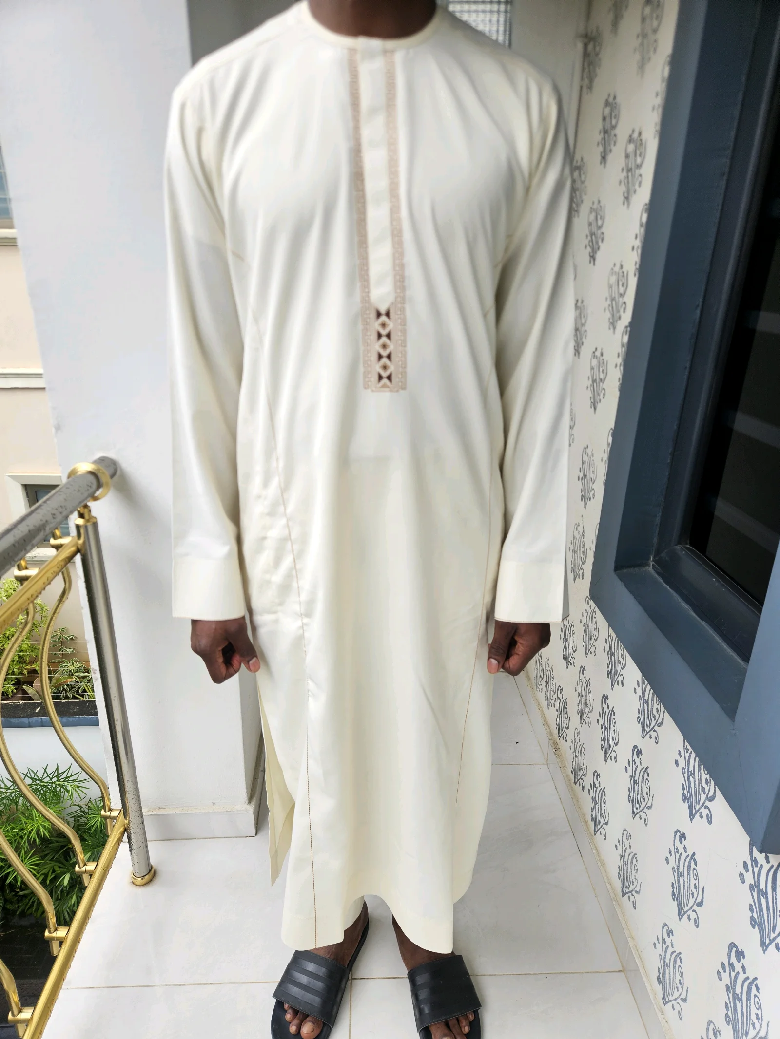 Cream Kaftan with Embroidered Detail