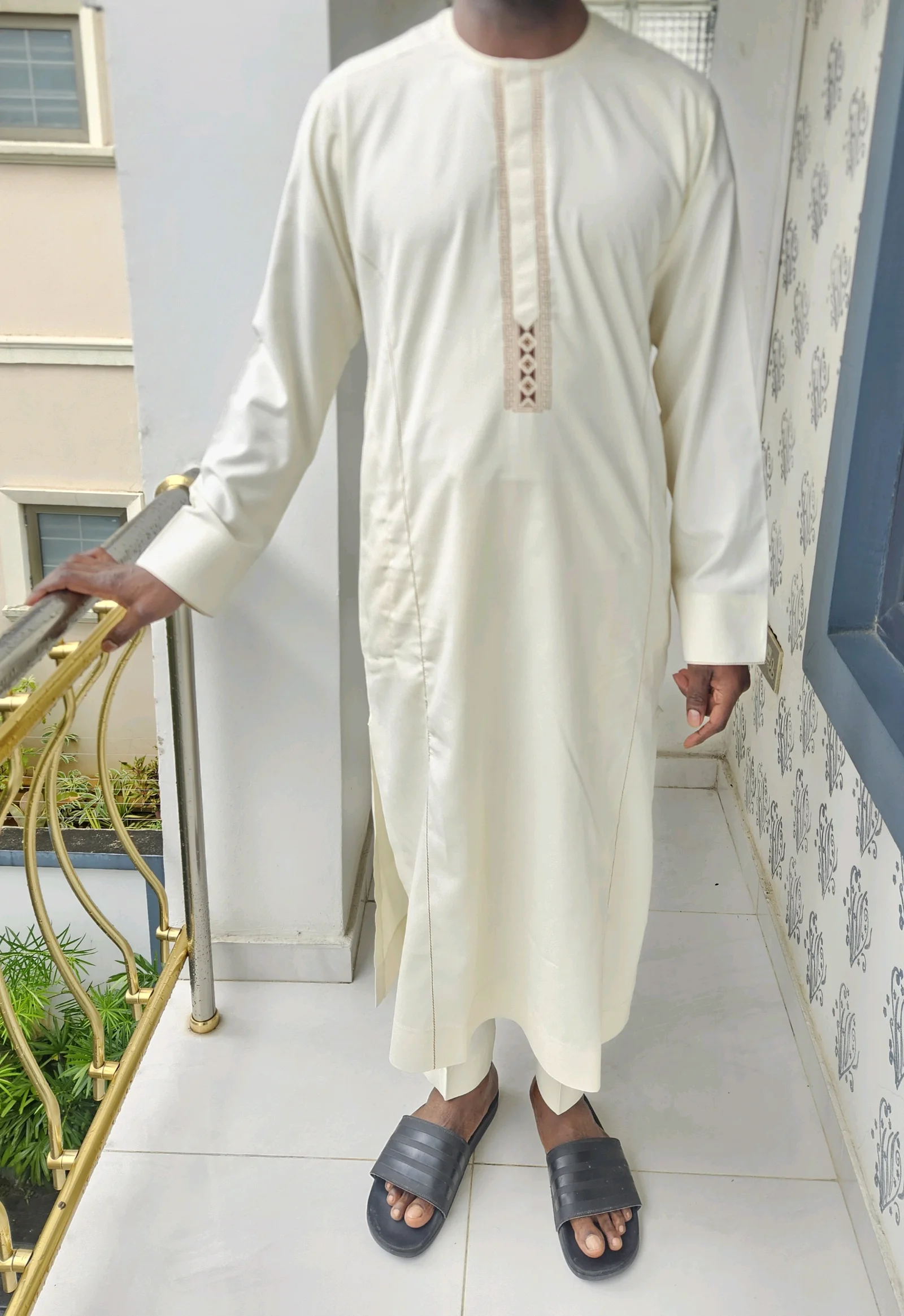 Cream Kaftan with Embroidered Detail media 2