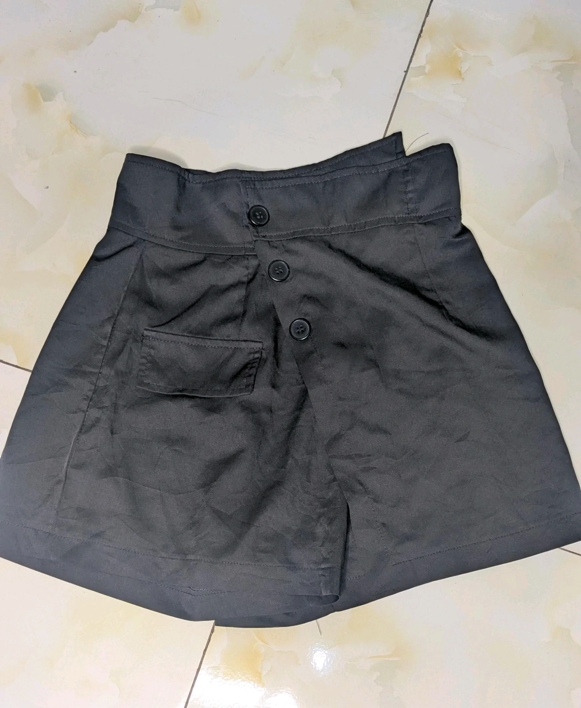 Stylish Black Button-Detail Bum Short media 2