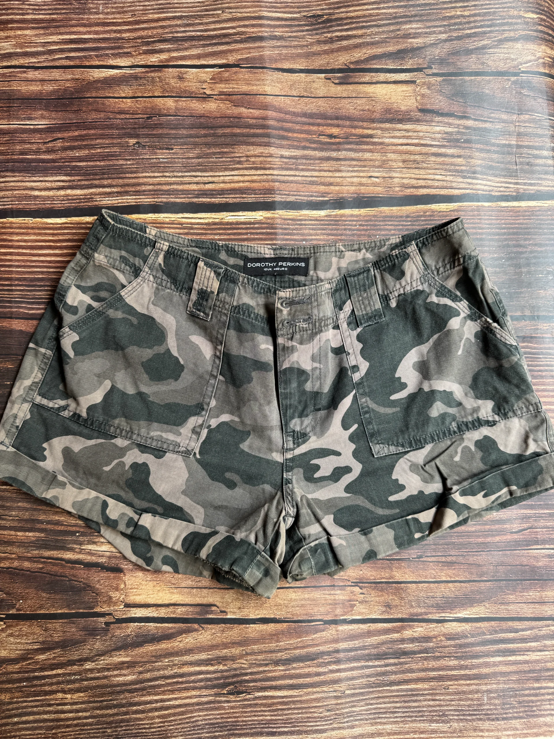 Dorothy Perkins Camouflage Cargo Shorts