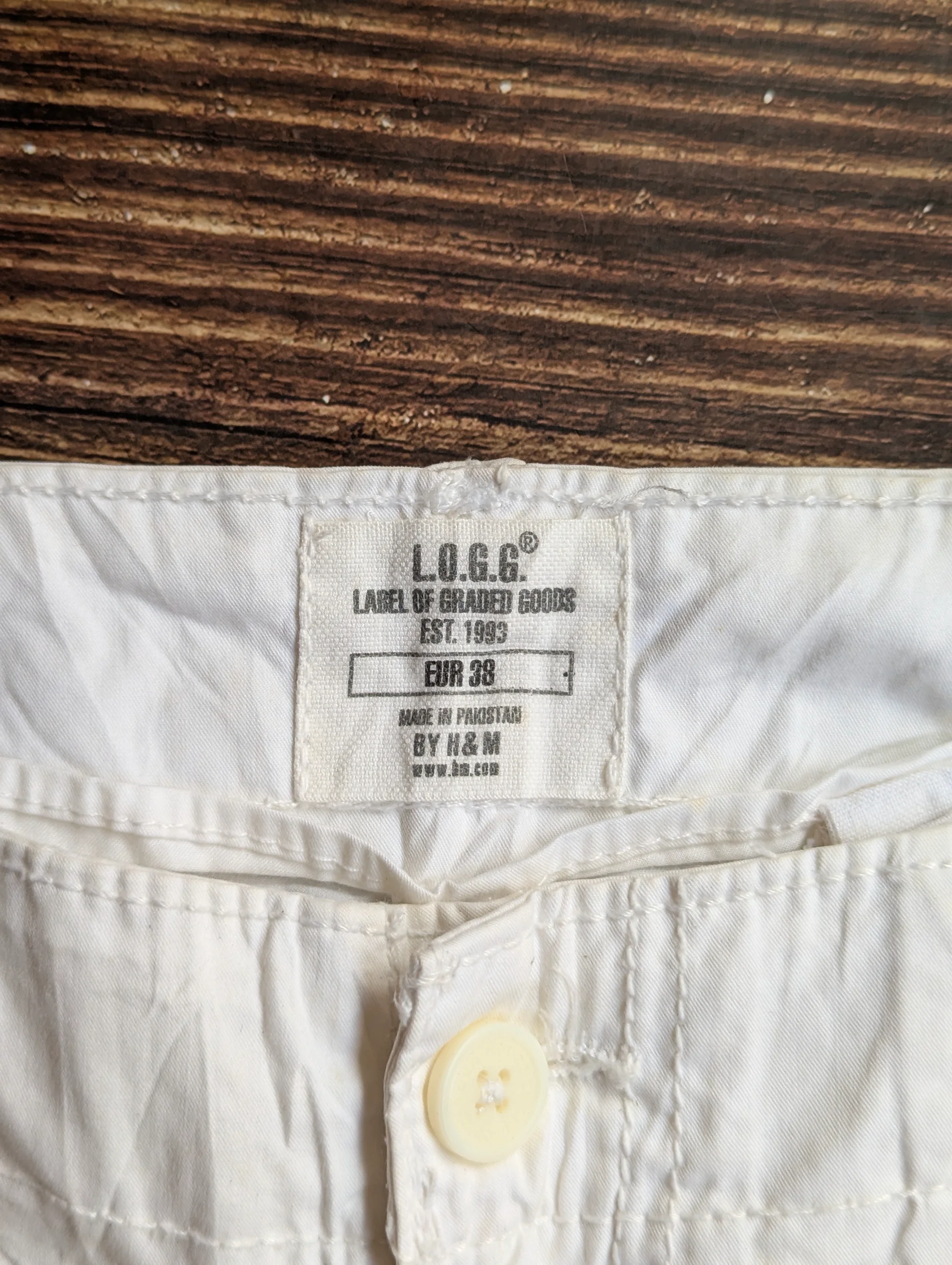 H&M L.O.G.G. White Cargo Mini Skirt media 2