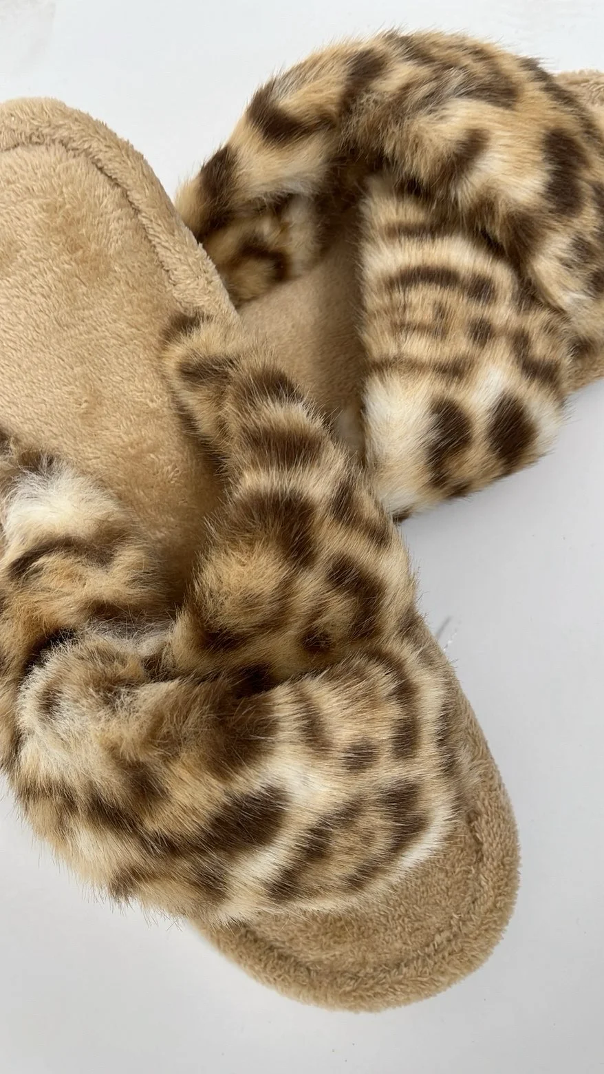 313 Leopard Print Faux Fur Slippers media 2