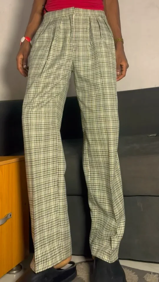 Plaid Pleated Wide-Leg Trousers